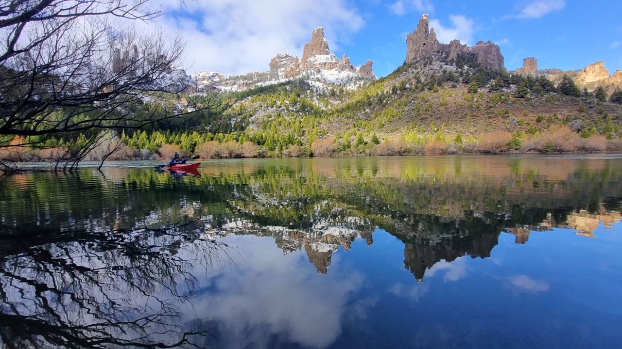 Kayaking The Limay River And The Enchanted Valley (3)