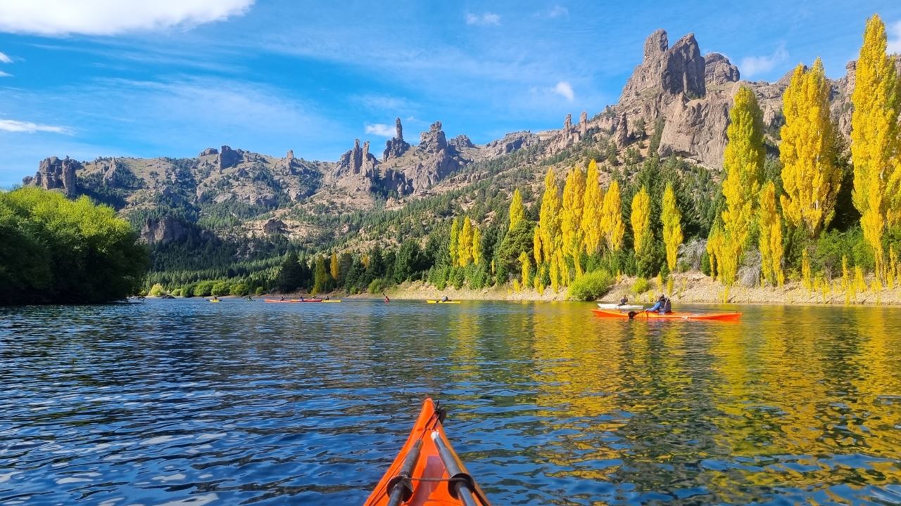 Kayaking The Limay River And The Enchanted Valley (0)