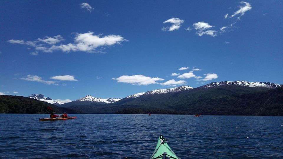 Trekking e Caiaque no Lago Mascardi em Privado foto 3