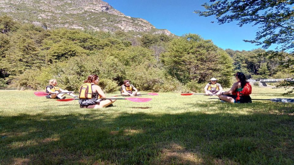 Trekking e Caiaque no Lago Mascardi em Privado foto 5