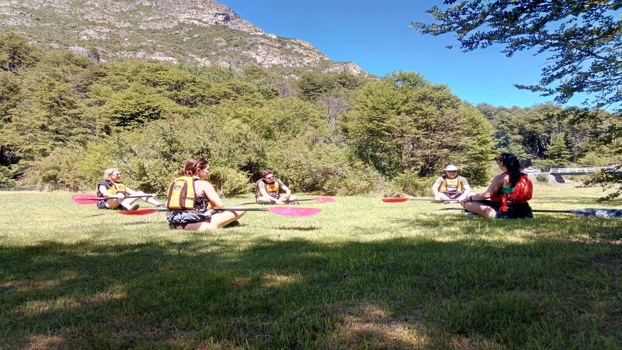 Kayak Y Trekking En Lago Mascardi En Privado (4)