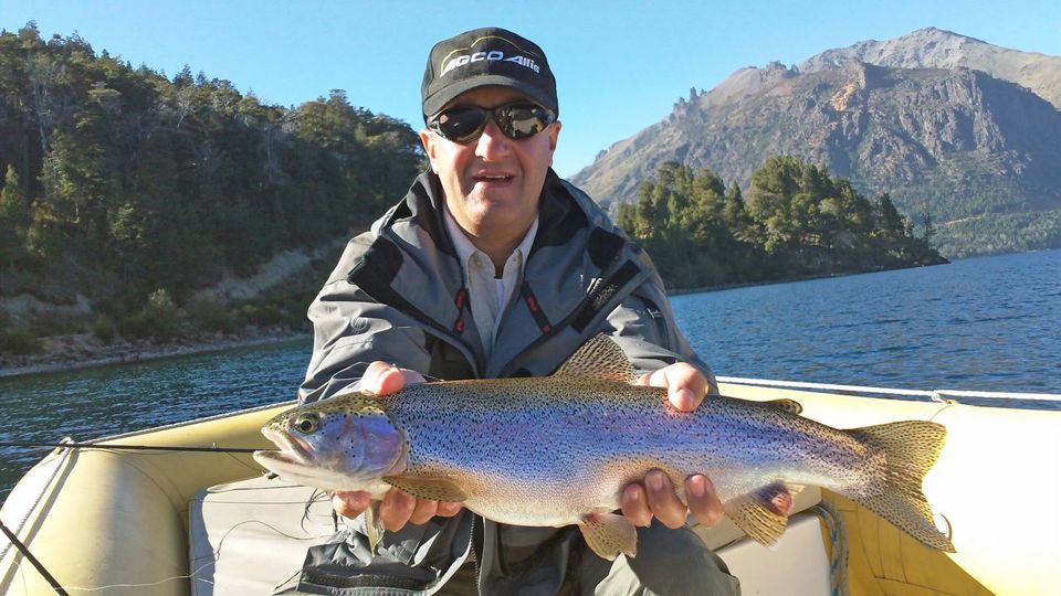 Meio dia de Pesca com Mosca ou Spinning no Rio Limay foto 1