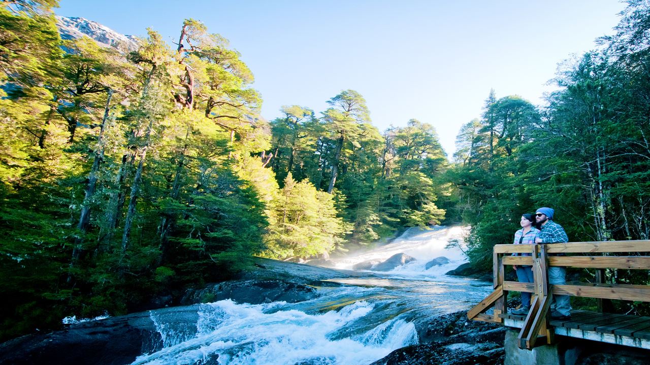 Navegación A Puerto Blest Y Cascada De Los Cantaros (1)