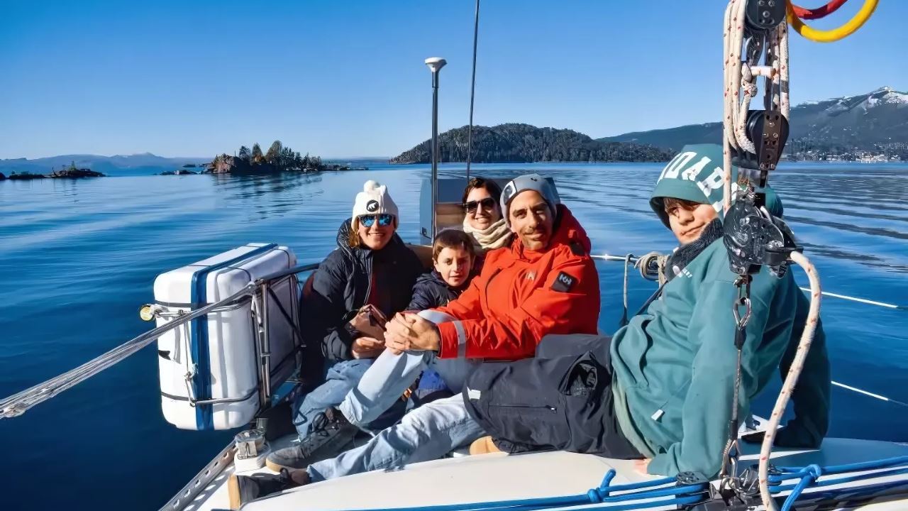 Navegación A Velero En El Lago Nahuel Huapi (8)