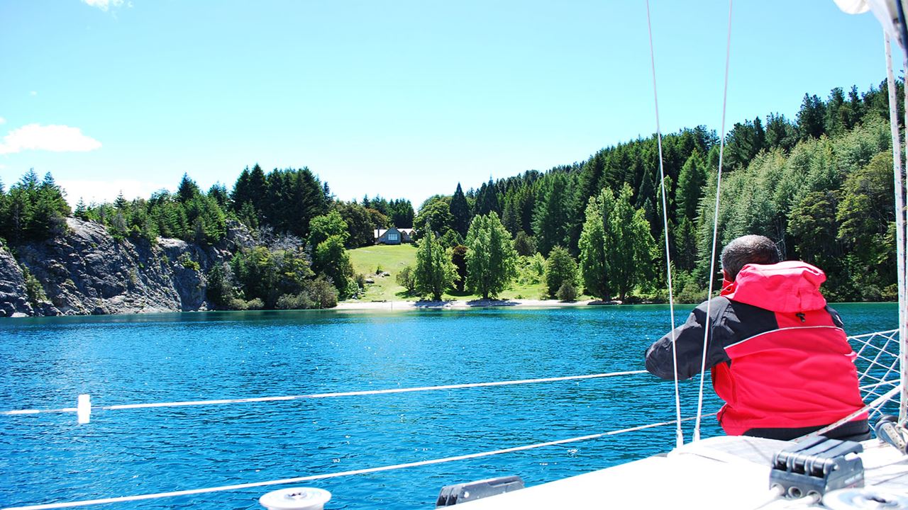Navegación A Velero En El Lago Nahuel Huapi (3)