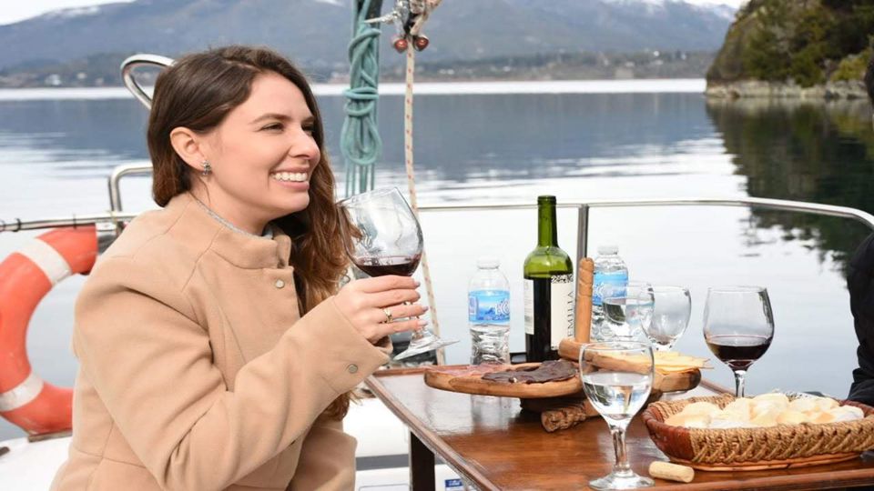 Passeio pelo Lago Nahuel Huapi de Veleiro foto 4