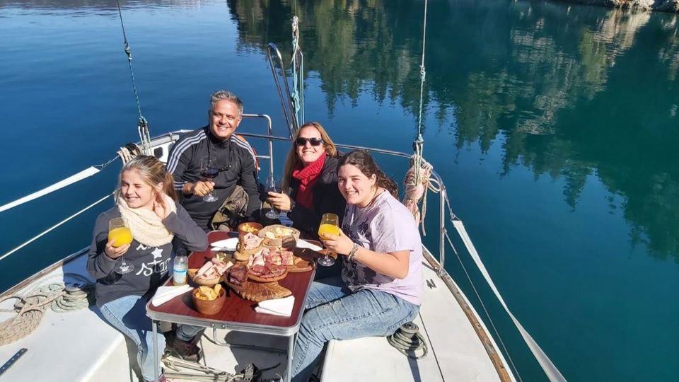 Passeio pelo Lago Nahuel Huapi de Veleiro foto 1