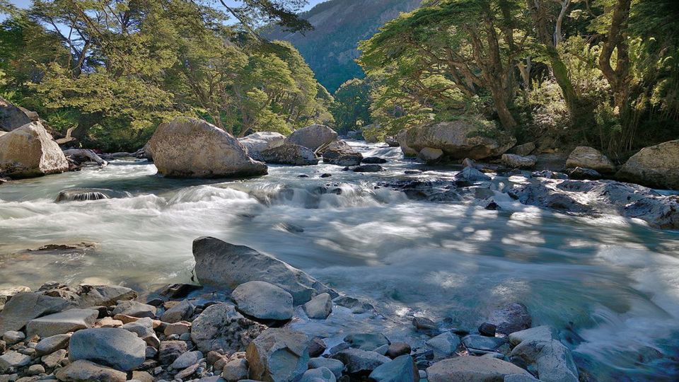 Rio Limay e Lagos em Privado foto 2