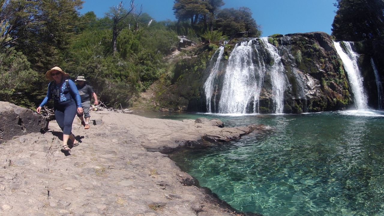 Tour Privado A Los Lagos Y Cascadas Del Río Manso (1)