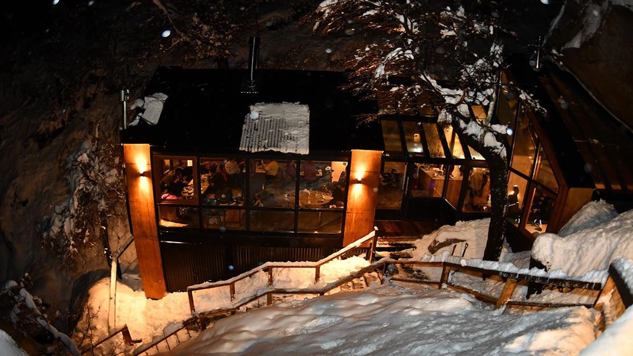 Travessia Noturna Pela Neve E Jantar No Cerro Catedral (8)