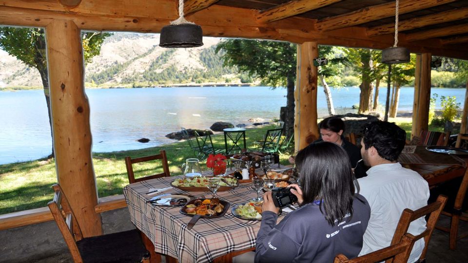 Vale Encantado e Estância Río Limay com Almoço foto 4